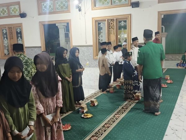 Santunan 10 Muharam PR NU dan Banom Warulor: Wujud Kepedulian kepada Anak Yatim